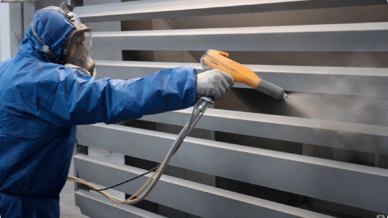 Собственный цех порошковой окраски: новый этап качества для вашего безрамного остекления